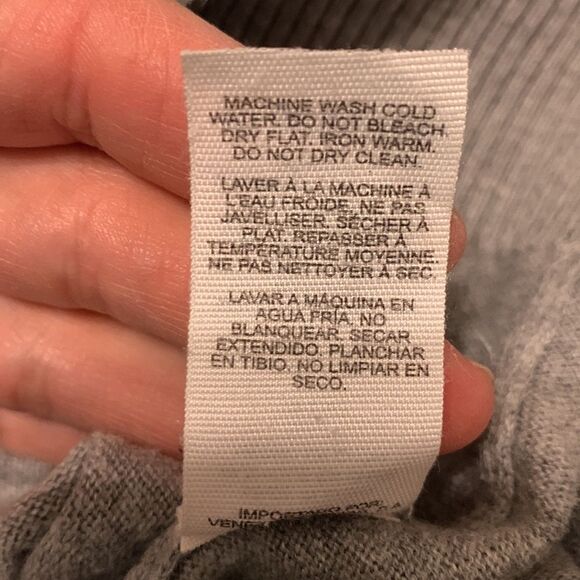 360 Garage | Women’s Grey Gray White Crewneck Knit ‘MUSIC’ Pullover Sweater XS - Picture 9 of 9